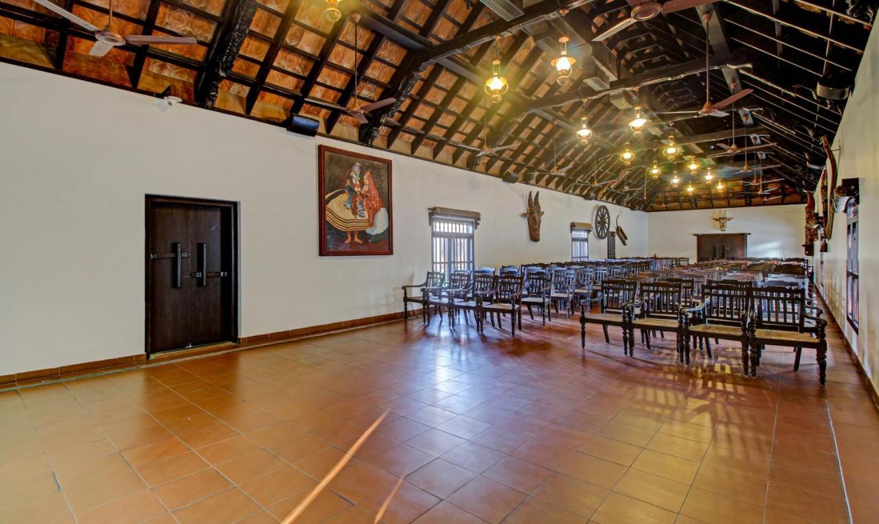 Treebo Premium Travancore Palace Cherthala Alappuzha Екстериор снимка