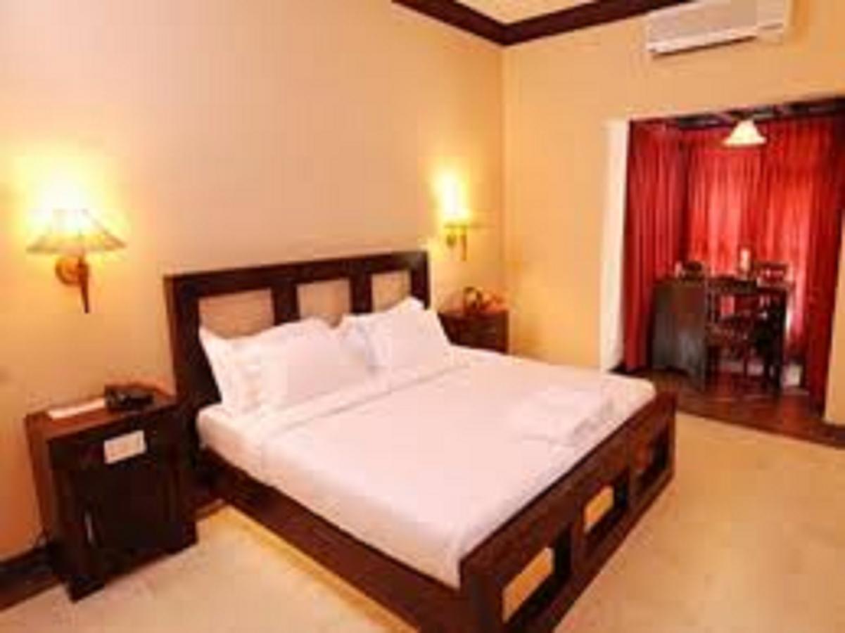 Treebo Premium Travancore Palace Cherthala Alappuzha Екстериор снимка