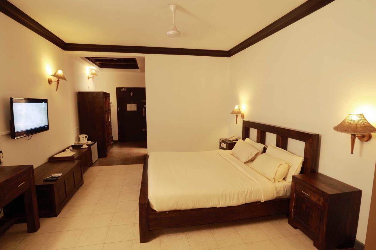 Treebo Premium Travancore Palace Cherthala Alappuzha Екстериор снимка
